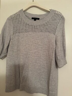 Banana Republic Light Gray Knit Short-Sleeve Sweater